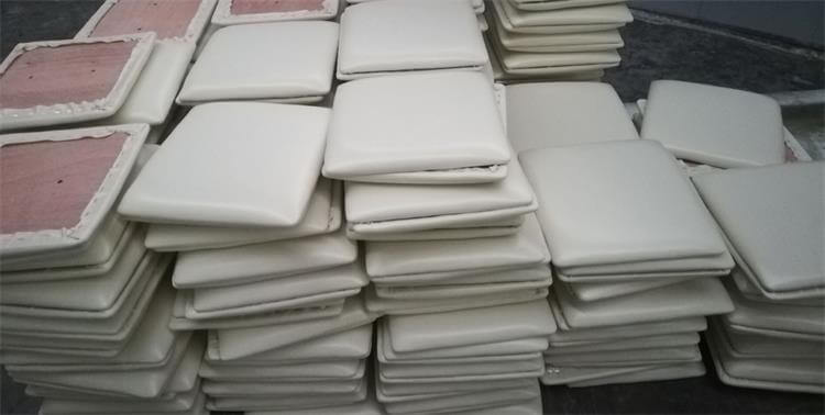 Ivory pads for folding chairs