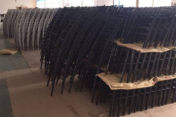 Chiavari chairs black