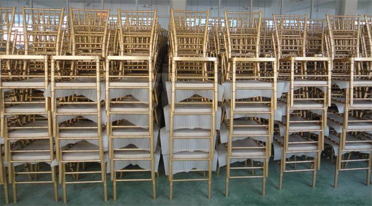 Chiavari chairs gold