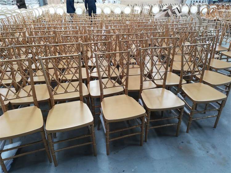 golden chiavari chairs