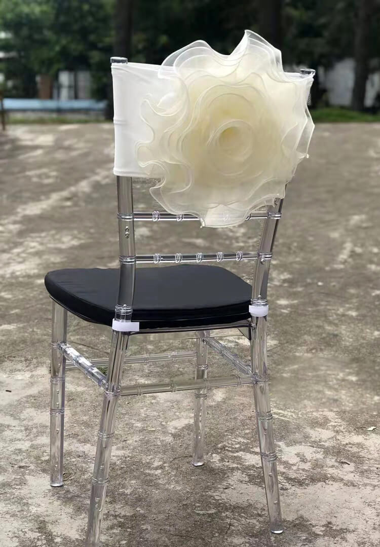 flower chiavari chair decor