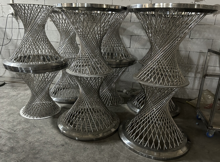 round stainless steel table bulk