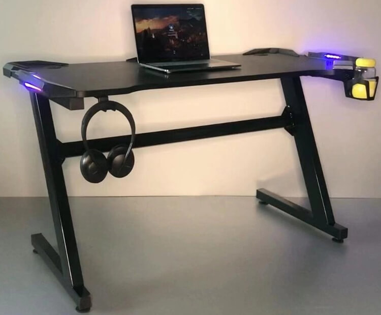 black gaming table supplier