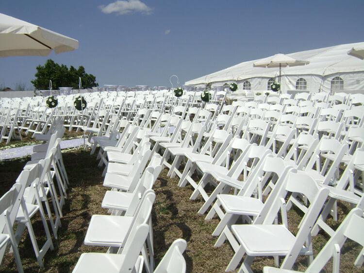 white-folding-chairs