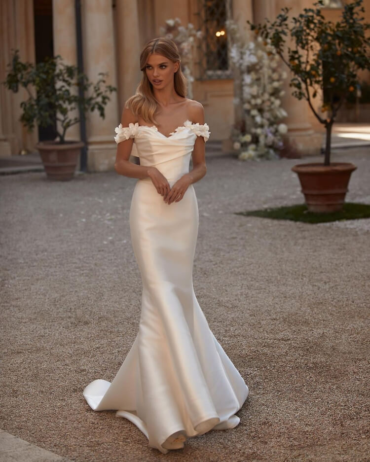 Mermaid Wedding Dress With Lace Bodice