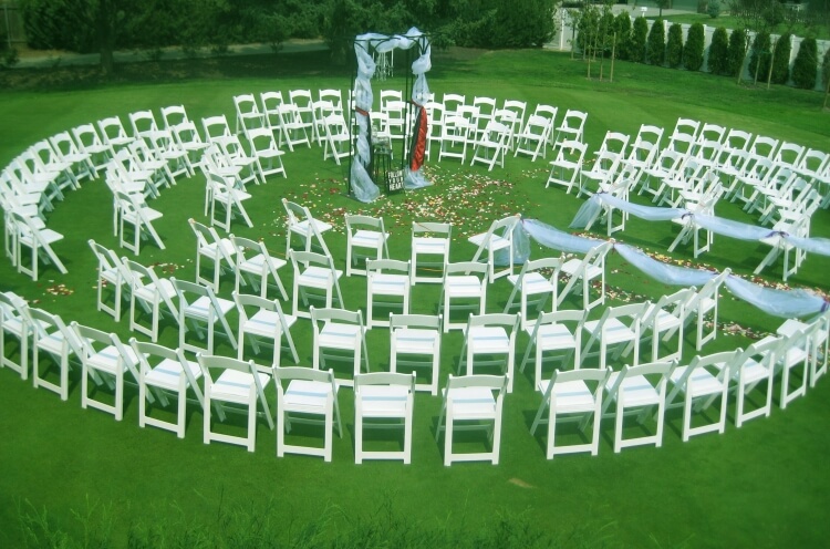 chairs in a circular