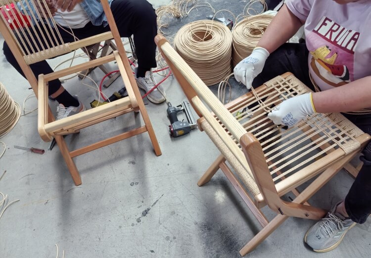 Wooden Braided Rope Folding Chair