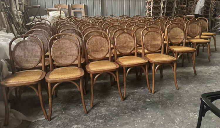 round wedding chair
