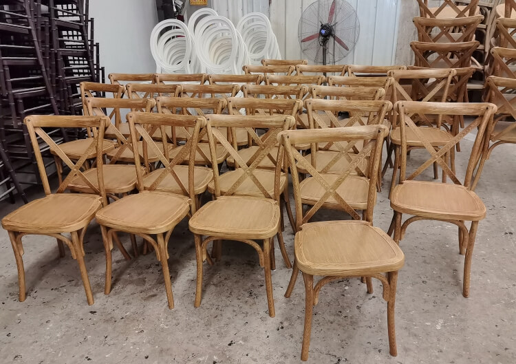 resin crossback chair supplier