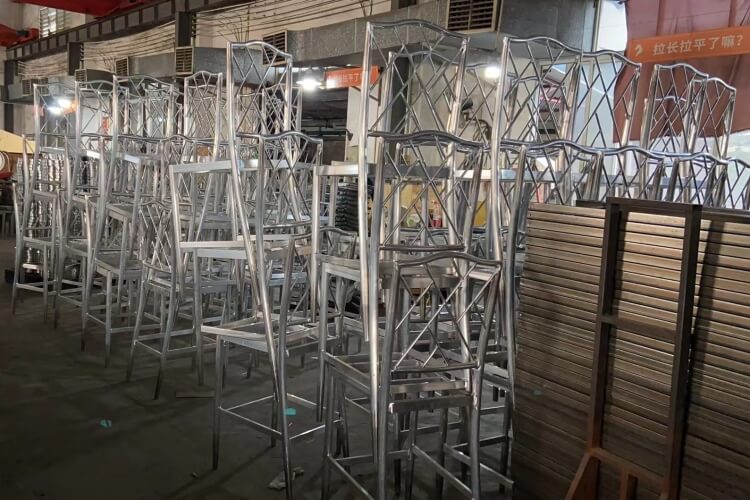 metal dining chair manufacturer