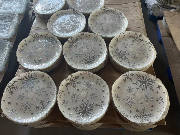 buy gold chargers in bulk