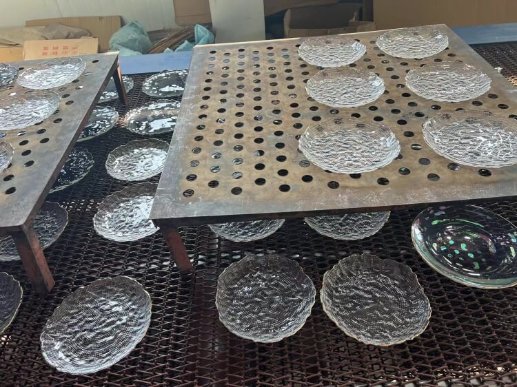 Bulk Glass Charger Plates for Events