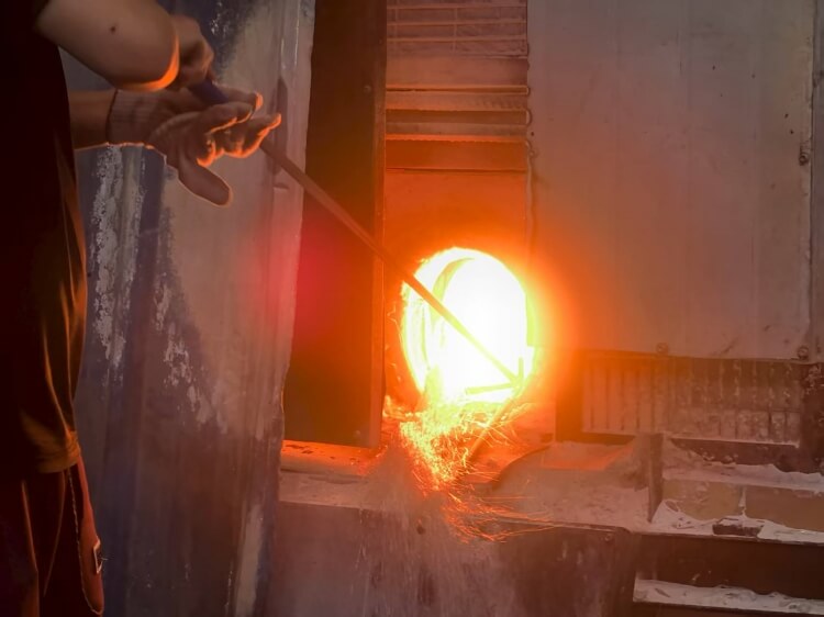 Glass Charger Plate Manufacturer China