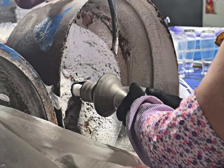 glassware wholesaler