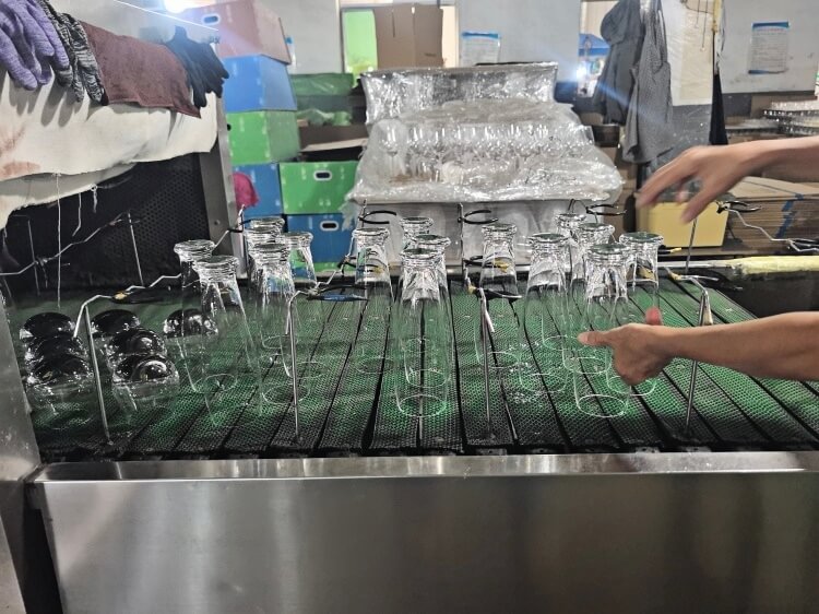 wedding-reception-wine-glass