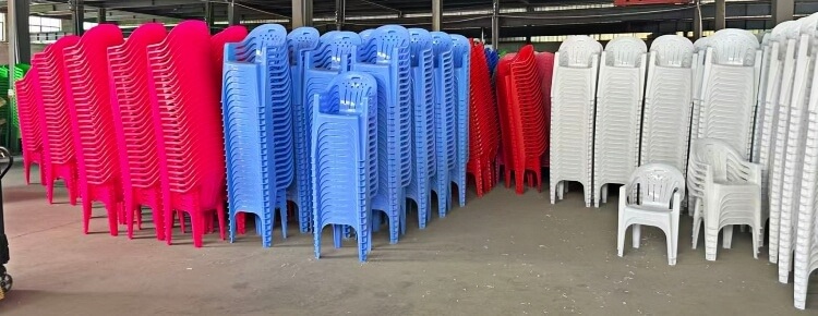 wholesale plastic chairs in bulk