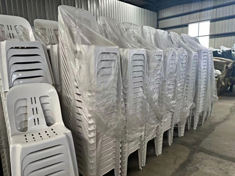 white plastic chairs bulk