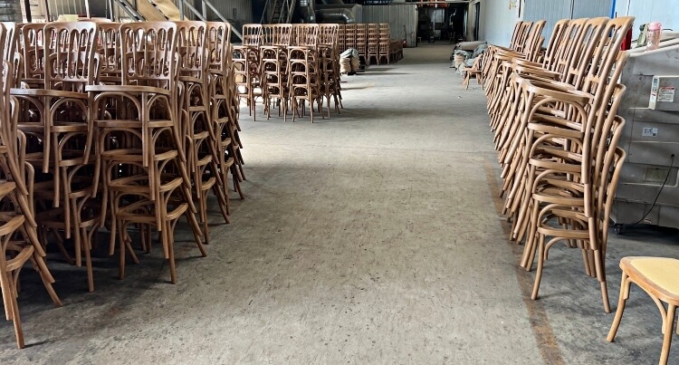 Resin wood look wedding chair with woven seat