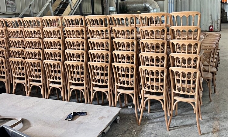 wood-grain-resin-chair-detail