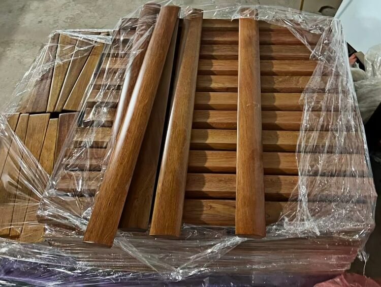 Teak Outdoor Table and Chairs Manufacturer