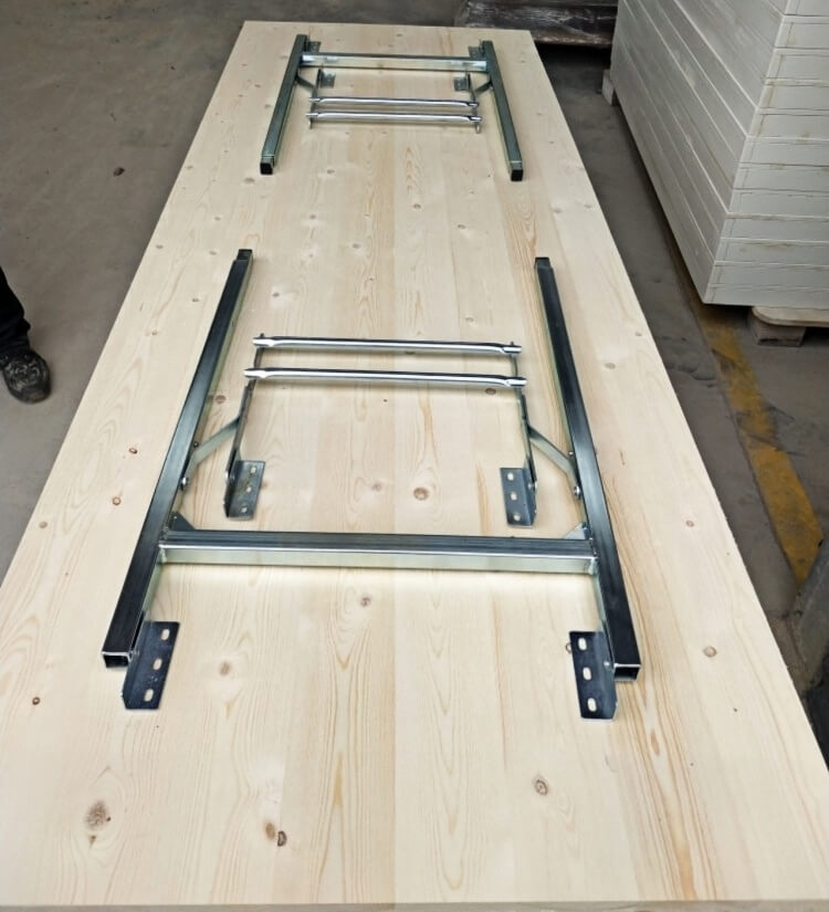 folding banquet table with wooden top