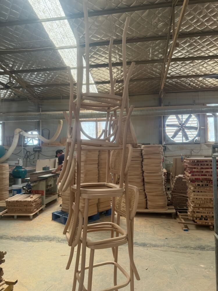 wooden-seat-cafe-bar-stool