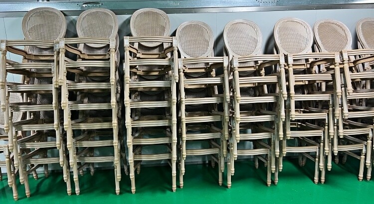 event-dining-chair-setup