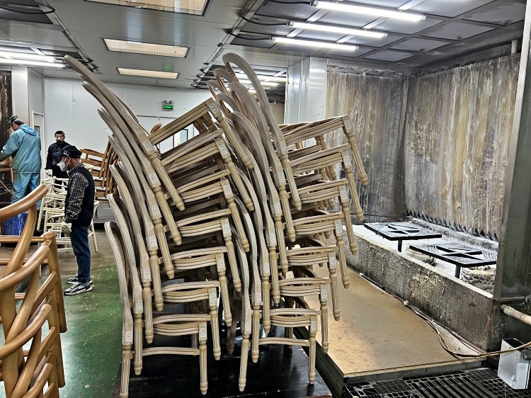 resin-dining-chairs-wholesale