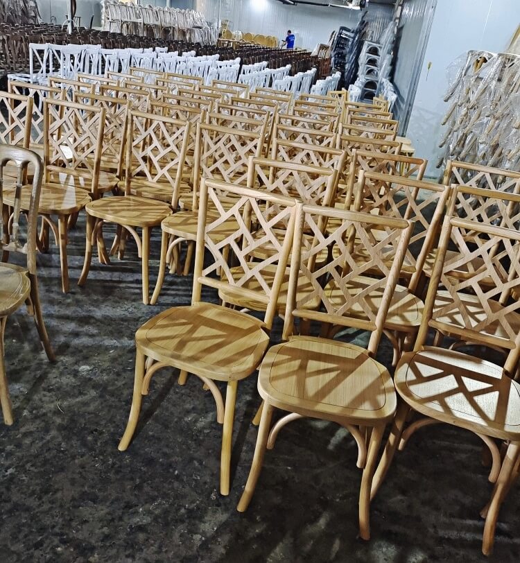 wooden-geometric-back-chair-side-view
