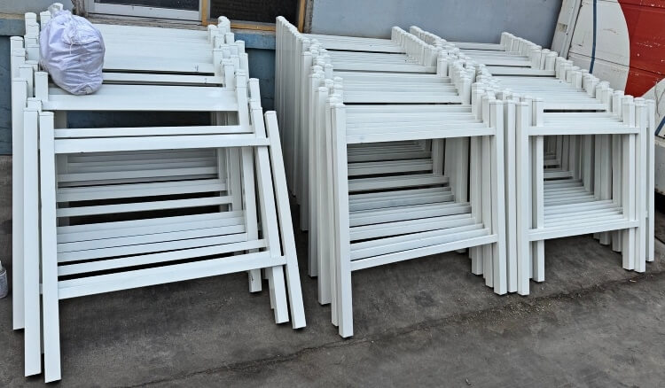 heavy-duty-wood-table