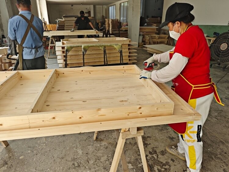 Commercial Dining Table Manufacturer