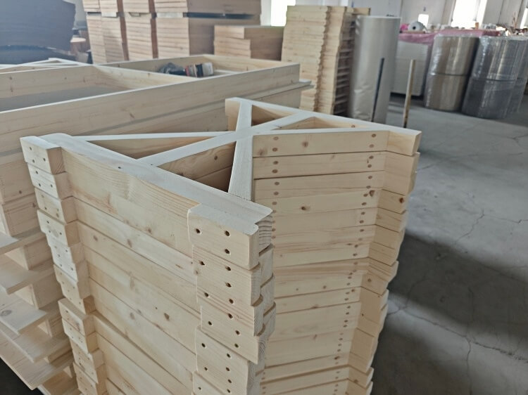Custom Wooden Table Manufacturer