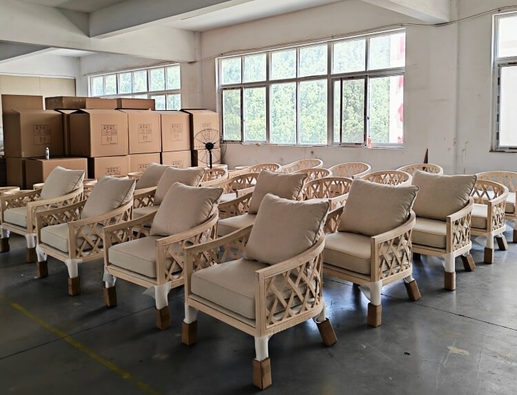 wooden-lattice-back-chair
