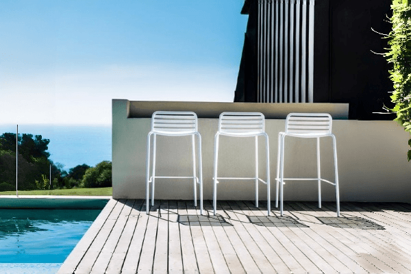 curved metal backrest chair