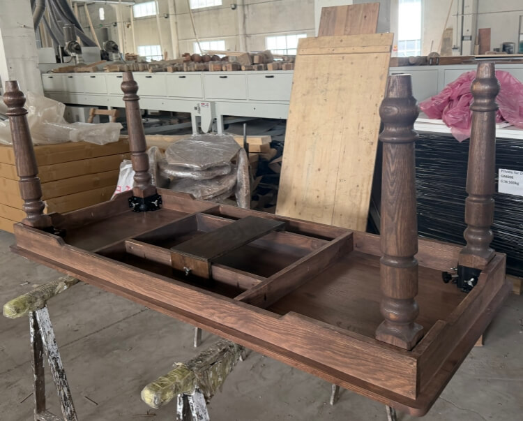hotel-dining-table